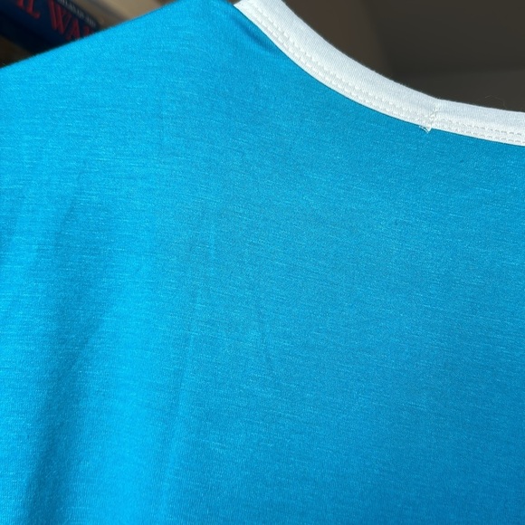 Yexipo Woman’s Graphic Tee Shorts Sleeves Good Vibes size Small Blue - Picture 4 of 12